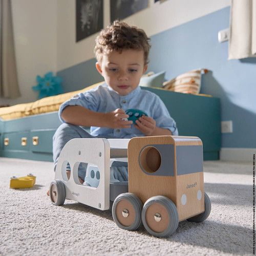 Camion avec remorque et 3 véhicules en bois FSC pour enfant dès 2 ans, roues en caoutchouc, Bolid de JANOD