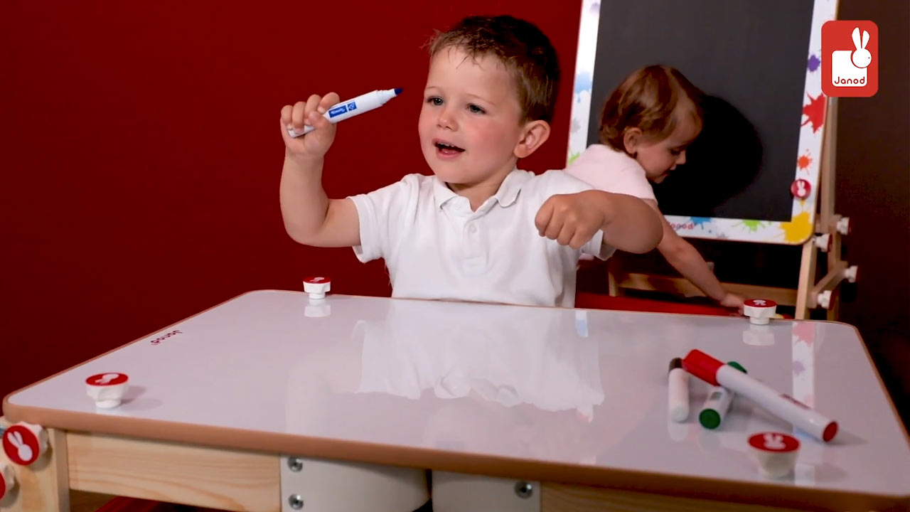 janod splash 2 in 1 desk