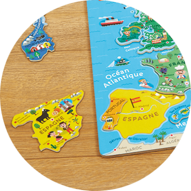 Puzzle carte d'Europe magnétique Janod - Enfant 7 ans et plus - 40 magnets  en bois - Illustré - Bleu